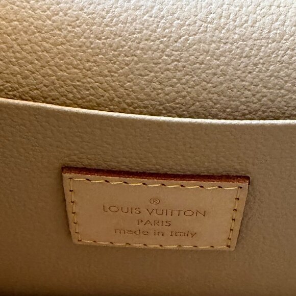 Louis Vuitton Nice Mini Monogram Canvas Beauty Case - Picture 8 of 12